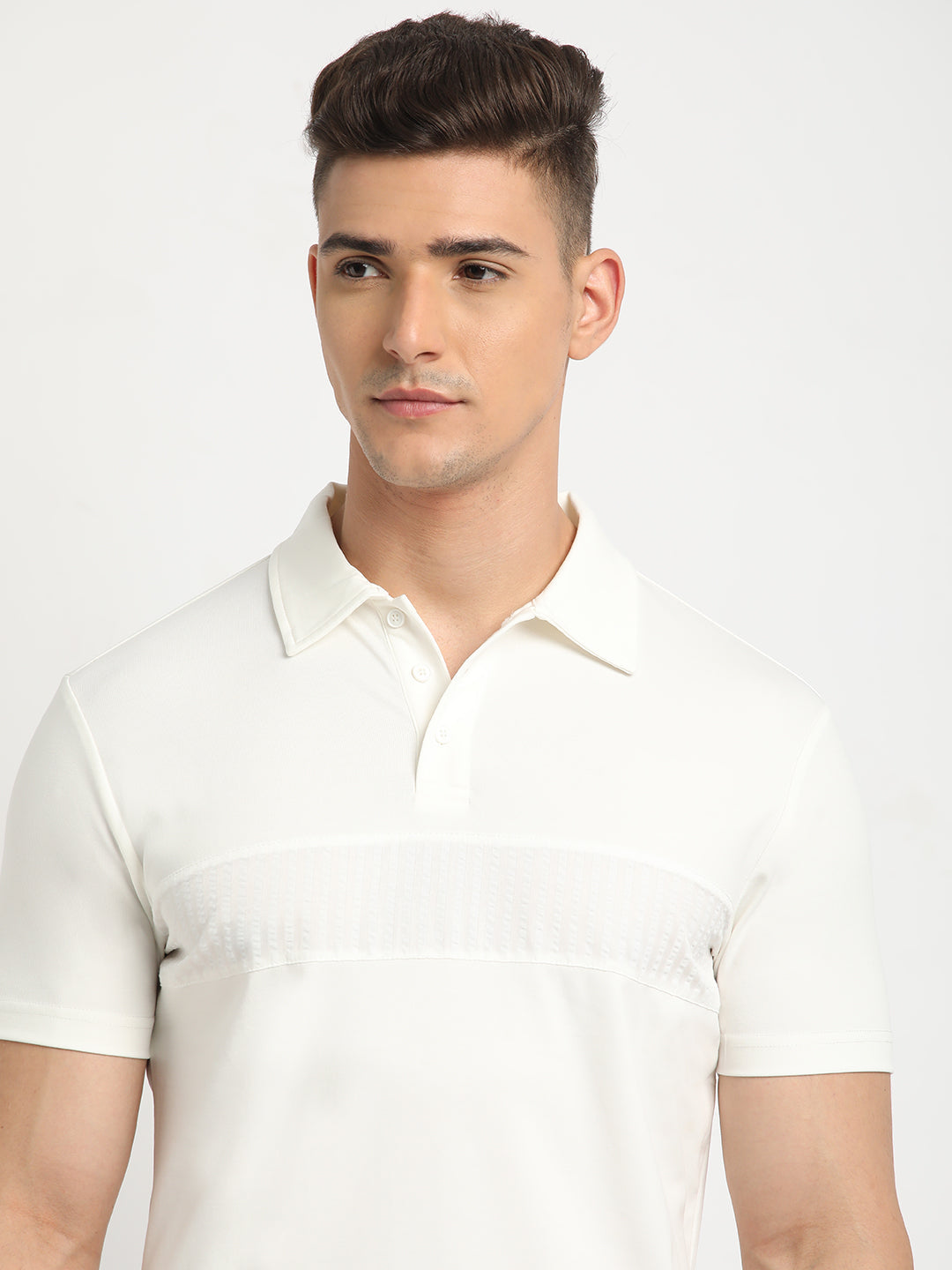 Men White Solid Slim Fit Polo Neck T-Shirt
