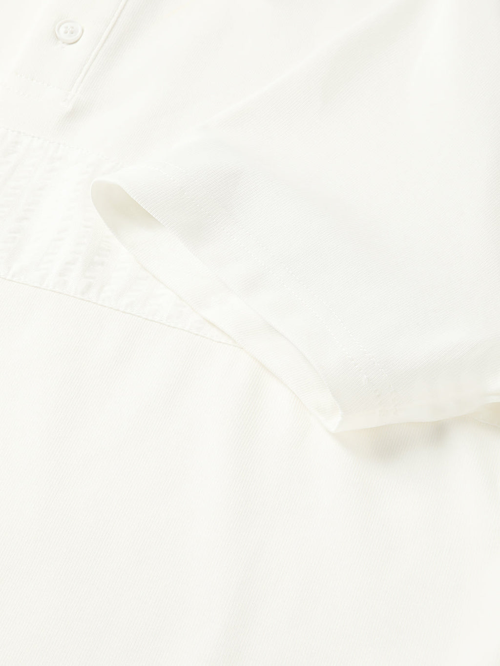 Men White Solid Slim Fit Polo Neck T-Shirt